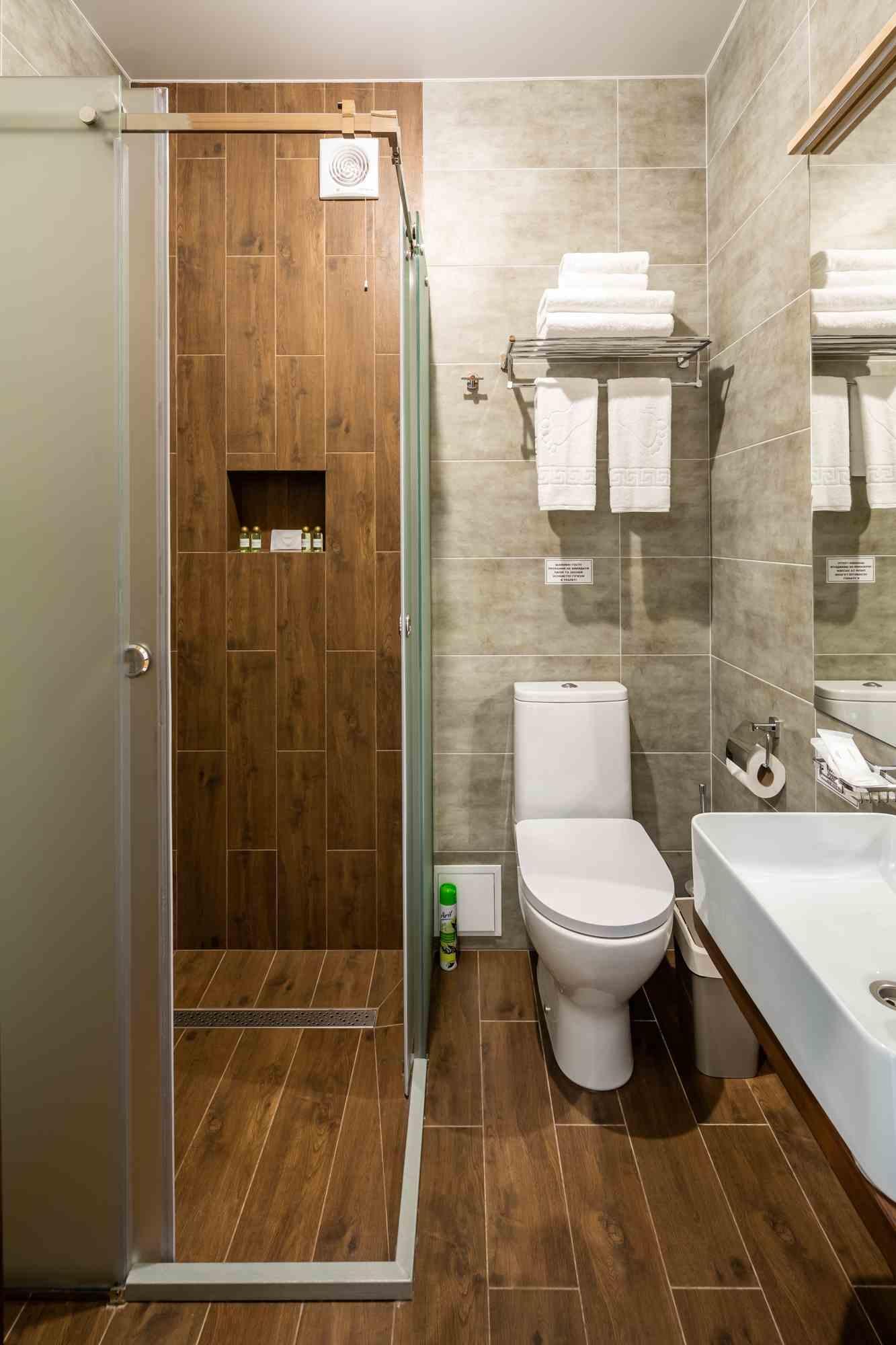 Готельний номер Економ у СПА комплексі в Карпатах / Осоння Номер Економ у СПА корпусі