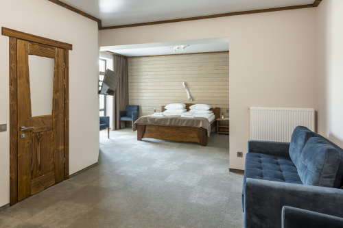 Номер Преміум у СПА корпусі в Карпатах / Осоння Карпати Номер Преміум у СПА корпусі