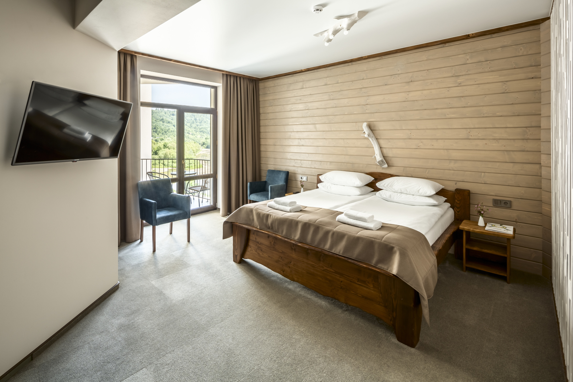 Номер Преміум у СПА корпусі в Карпатах / Осоння Карпати Номер Преміум у СПА корпусі