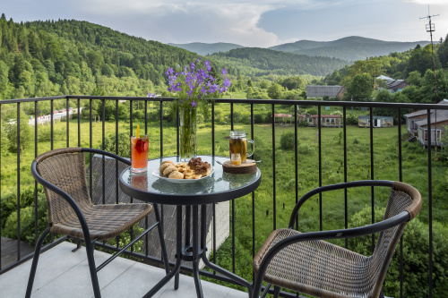 Номер Преміум у СПА корпусі в Карпатах / Осоння Карпати Номер Преміум у СПА корпусі