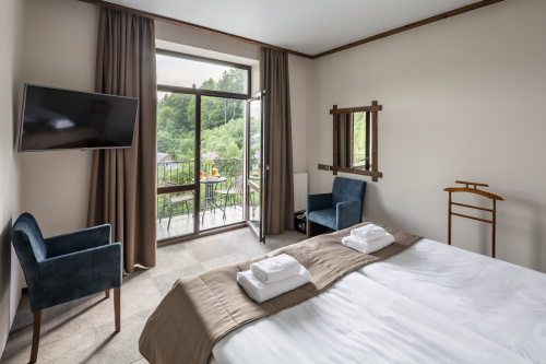 Номер Преміум у СПА корпусі в Карпатах / Осоння Карпати Номер Преміум у СПА корпусі